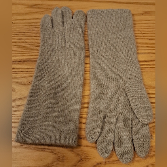 EUC Hannah Rose Tan Cashmere Casual Neutral Smart Phone Finger Glove Mittens - Picture 1 of 6